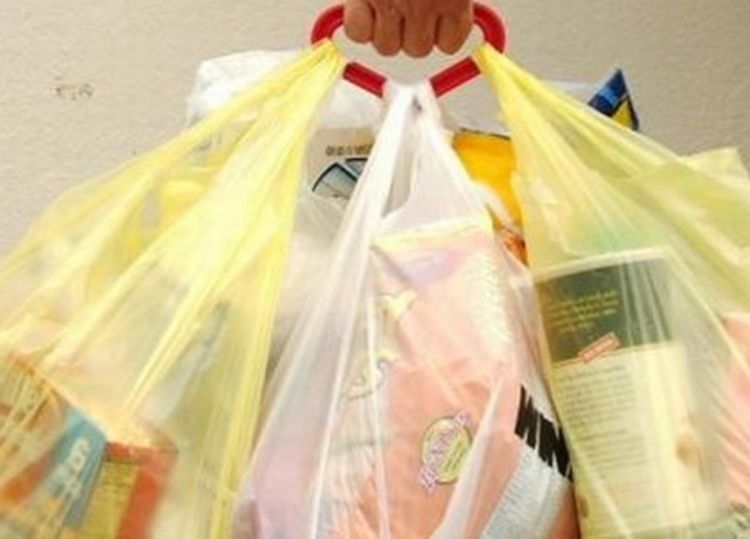Otkad nisu besplatne plastične vrećice manje se koriste 