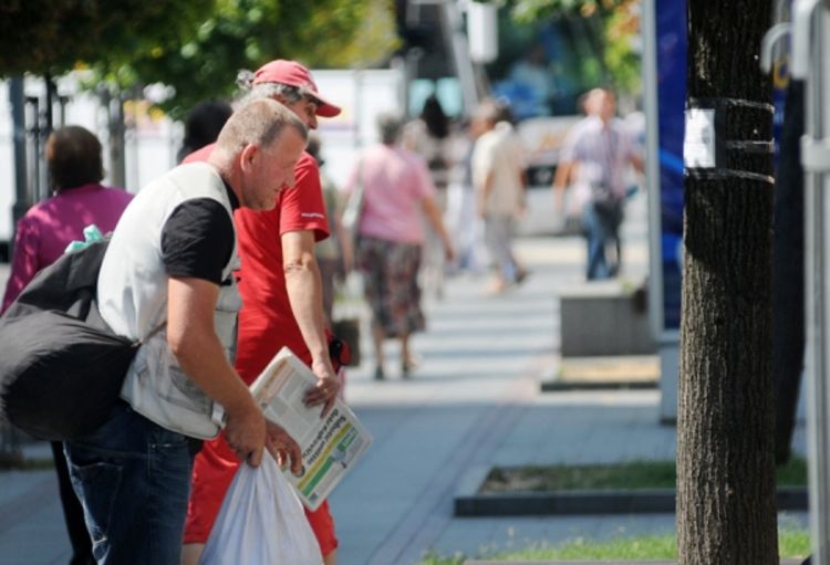 Sve manje oglasa na stablima