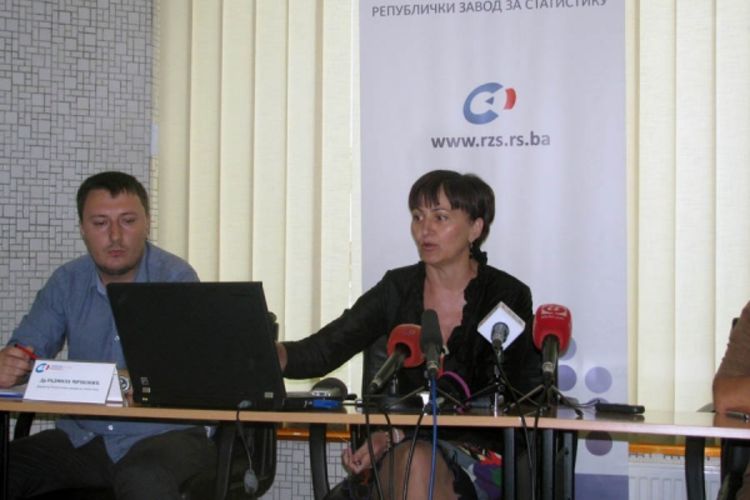 Prosječna julska plata u RS 803 KM