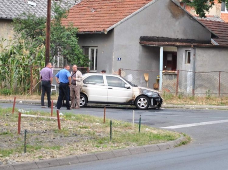 Zapaljen auto fudbalera u Prijedoru