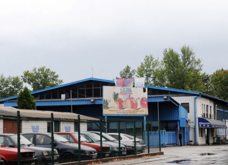 Uzeli kredit, pa ga pozajmili gazdi