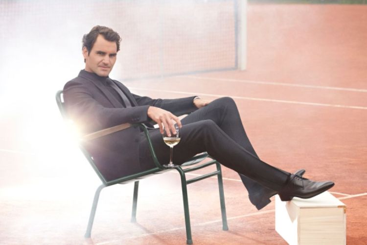 Federer i dalje puni svoju kasu