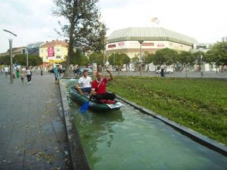 Banjalučani veslaju u parku Petar Kočić