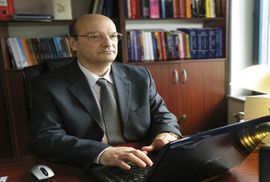 Mirjanić: Pomoći Krajišniku da zatraži reviziju postupka