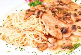 Pasta sa šampinjonima i bijelim mesom