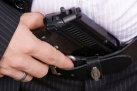 Uhapšen, pa pušten revolveraš, policija traga za ostalima