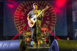 Manu Čao pred beogradski koncert tražio rakiju i med