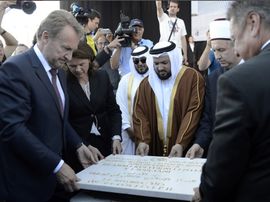 Izetbegović postavio kamen temeljac za izgradnju džamije u Ljubljani