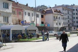 I vlasnici luksuznih kuća traže sredstva za obnovu