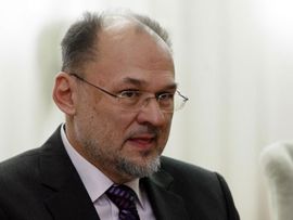 Kacin: Otvoriti temu autonomije Vojvodine