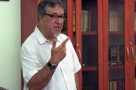 Darivao vlastitu zbirku od 600 knjiga