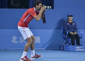 Novak Đoković otvorio Kina open i fotografisao publiku