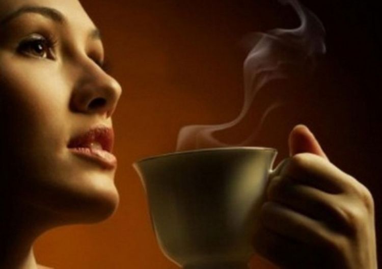 Kafa djeluje kroz par minuta, a na žene utiče jače
