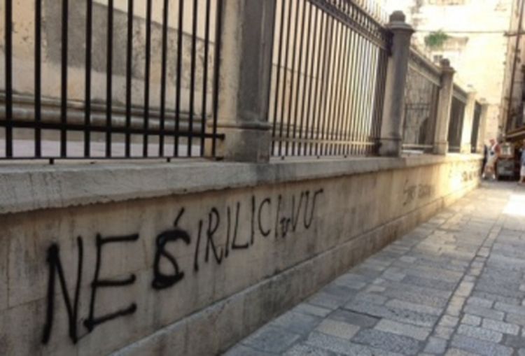 I u Dubrovniku poručuju "Srbe na vrbe"
