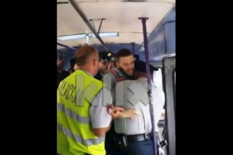 Sarajevo: Četiri policajca angažovana na izbacivanju putnika bez karte