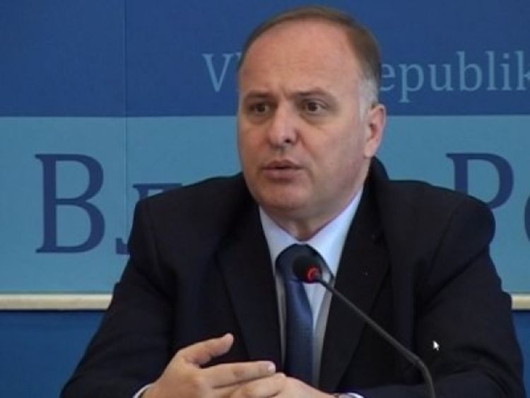 Smijenjen ministar Stanić