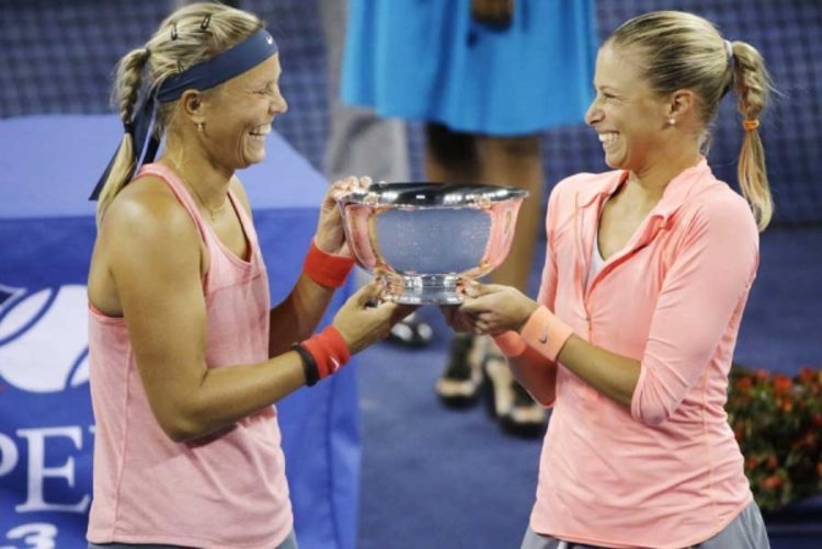 Hlavackova i Hradecka trijumovale u dublu