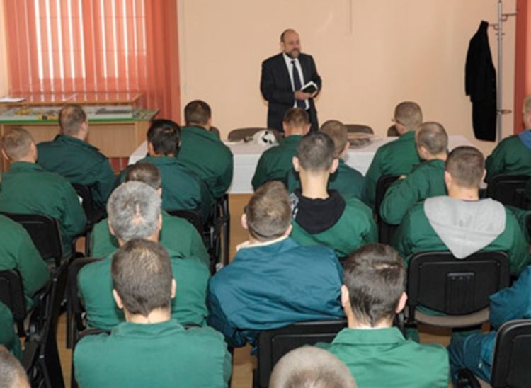 Kako do diplome u zatvoru?