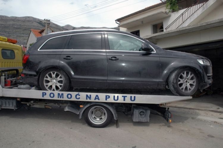 Privremeno oduzeto 6 vozila od uhapšenog u akciji Šetač