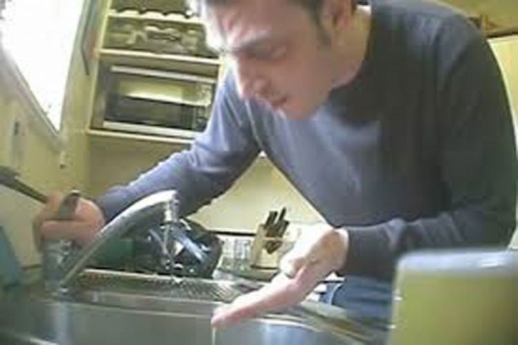 Iz svake slavine u kući teče mu pivo