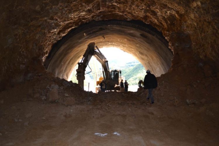 Probijen tunel Grabosječ
