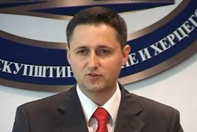 Bećirović: Smjene samo u skladu sa ustavom i zakonima