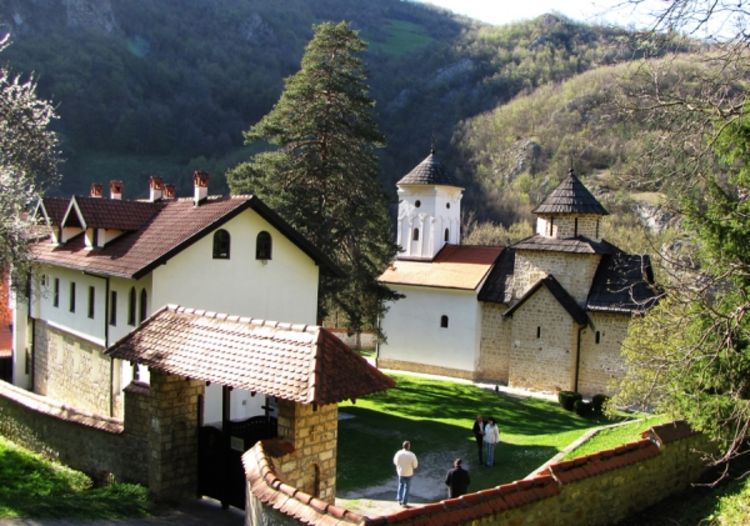 Manastir Pustinja: Molitva u sjenci starog bora