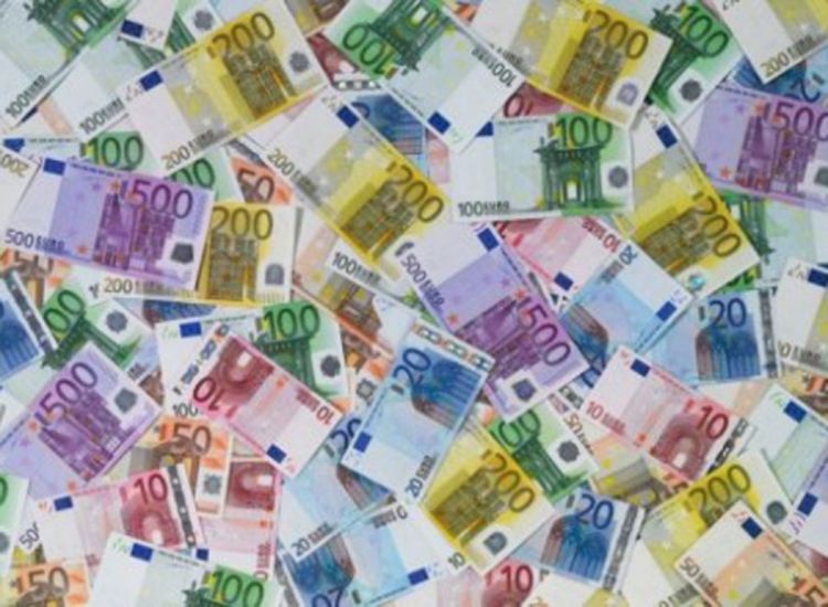 Djeca u napuštenoj zgradi u Grčkoj našla 43.000 evra