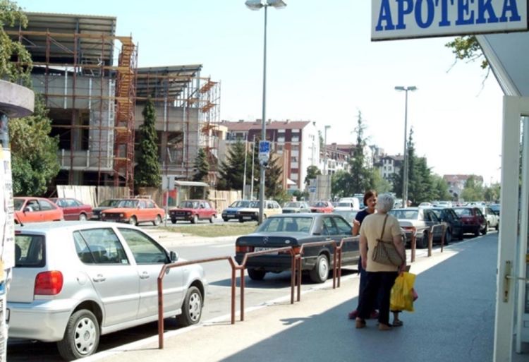 Grad sa samo 400 obilježenih parking mjesta