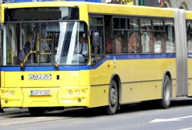 Pretres autobusa, uhapšen vozač