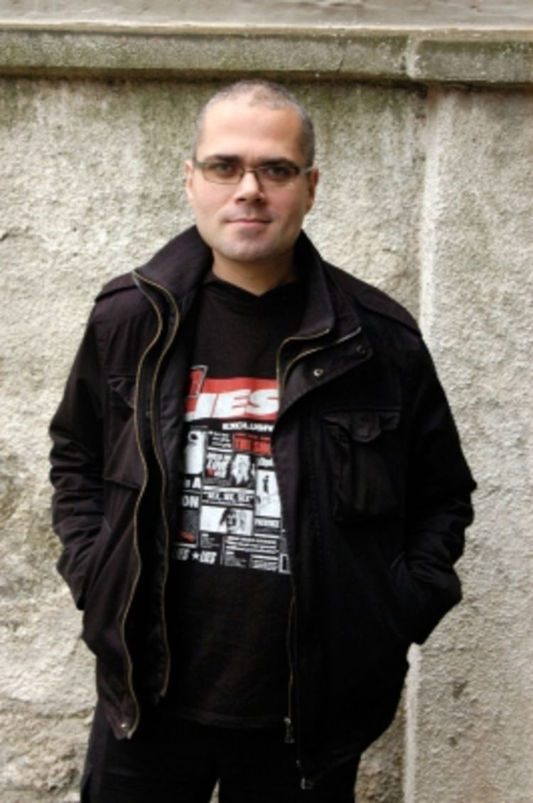 Milan B. Popović: Život u vrijeme brutalnih dobronamjernika