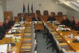Ustavni sud RS odlučuje o izmjenama i dopunama Zakona o grobljima