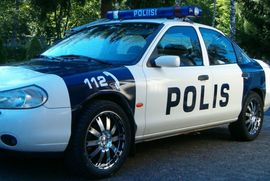 Adolescent ranio četiri osobe u školskom centru u Finskoj