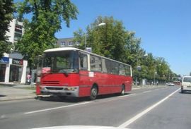 Banjaluka: Autobus pun putnika zakucao se u dva vozila