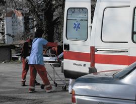 Hitne pomoći na klimavim točkovima
