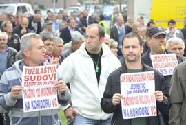 Radnici Hidrogradnje nastavljaju sa štrajkom, uprava prijeti otkazima