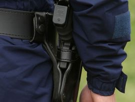 Policajac na dužnosti tražio seks da oprosti kaznu nepoznatoj ženi