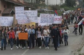 Cijeli Ljig na nogama zbog odluke suda da djevojčicu vrati u Hrvatsku