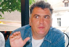 Zoran Kostić Cane: Glavu nosiš na ramenima, ili je stavljaš pred ...