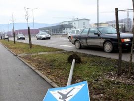 Za 10 mjeseci uništeno 1.826 saobraćajnih znakova