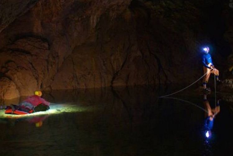 Pećina Govjestica: Deset kilometara jezera, ukrasa, fosila...