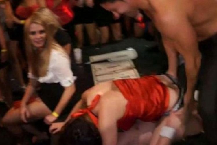 Skandal u Češkoj: Kćerka (19) predsjednika Zemana snimljena na orgijama