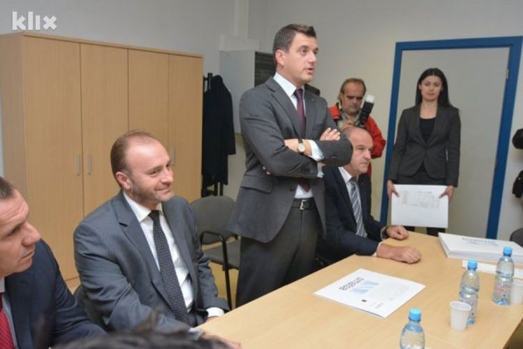 BiH dobila novih 18 oblasnih kontrolora letenja, potpisani ugovori sa njih 35