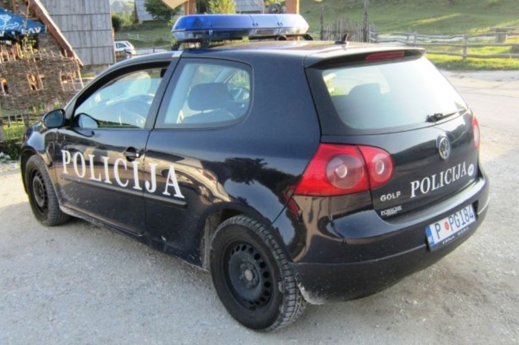 Crna Gora: Ministar suspendovao 25 policajaca