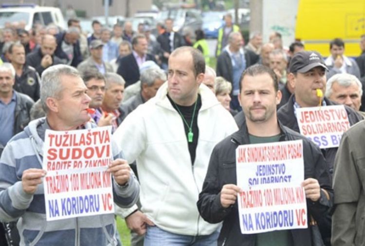 Radnici Hidrogradnje nastavljaju sa štrajkom, uprava prijeti otkazima