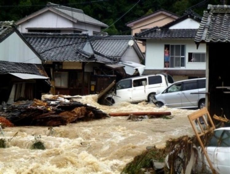 Japan: U naletu tajfuna 18 mrtvih