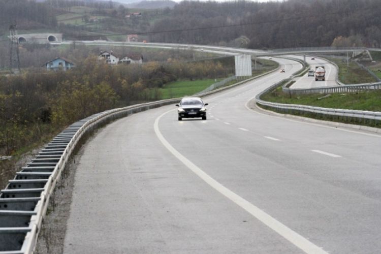 Autoput Banjaluka - Gradiška: Vozio 225 km na čas