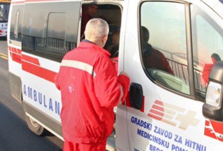 Sedam osnovaca zbrinuto u bolniu zbog trovanja hranom