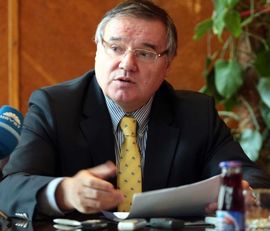 Kozarić: Ekonomija da uzme primat nad politikom