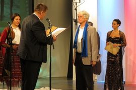 45. Dučićeve večeri poezije: Dučićeva nagrada uručena Ranku ...